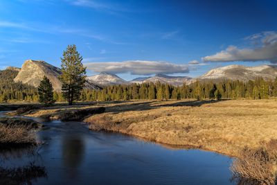 Tuolumne River“width=
