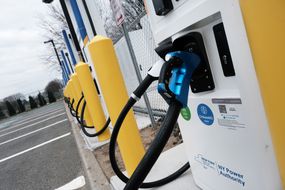 Northeast's Largest Public Electric Vehicle Fast-Charging Station Opens At JFK Airport